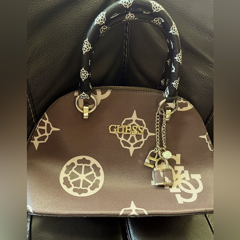 Guess Bag